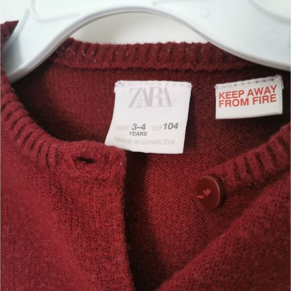 3/$20 Zara knit Cardigan size 3-4 years - Picture 3 of 4